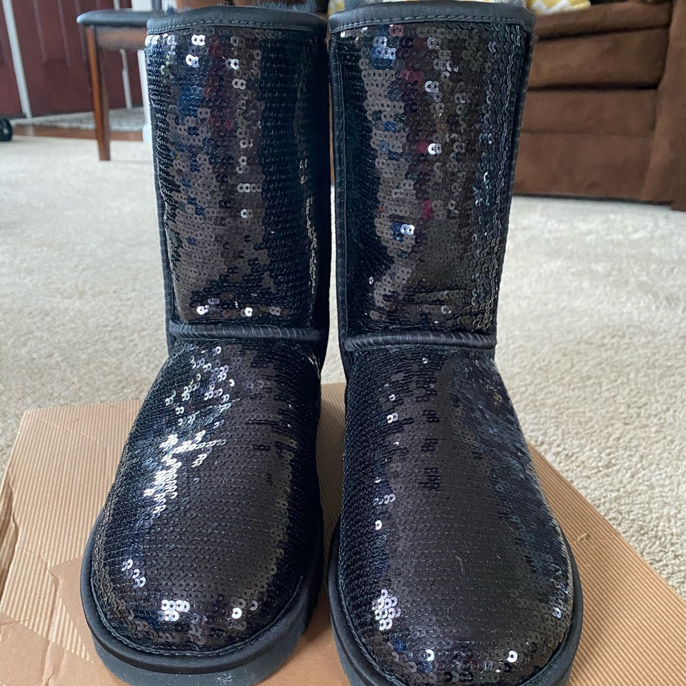 UGG Boots Size 9 Black sequins- New